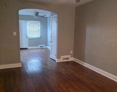 814 E Cold Spring Lane - Photo Thumbnail 2
