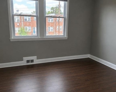 814 E Cold Spring Lane - Photo Thumbnail 10