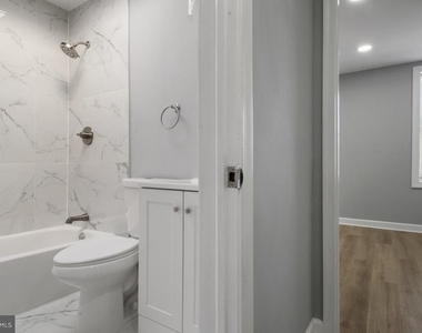 1202 Darley Avenue - Photo Thumbnail 11