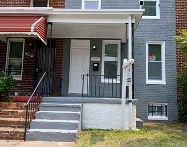 1202 Darley Avenue - Photo Thumbnail 2