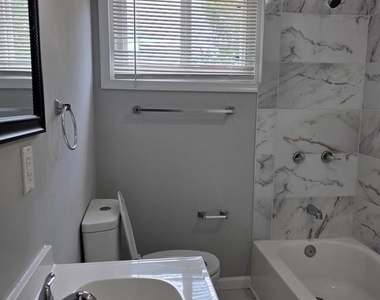 2717 Woodland Avenue - Photo Thumbnail 7