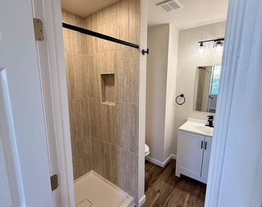 1923 E Baltimore Street - Photo Thumbnail 14