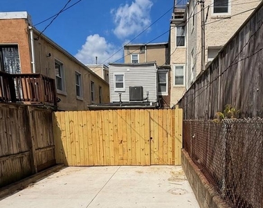 1923 E Baltimore Street - Photo Thumbnail 33