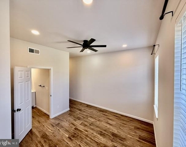 1923 E Baltimore Street - Photo Thumbnail 19
