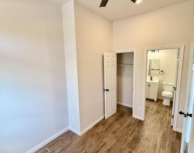 1923 E Baltimore Street - Photo Thumbnail 11