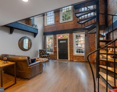 840 S Bond Street - Photo Thumbnail 3