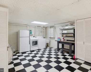 428 Cranes Roost Court - Photo Thumbnail 32