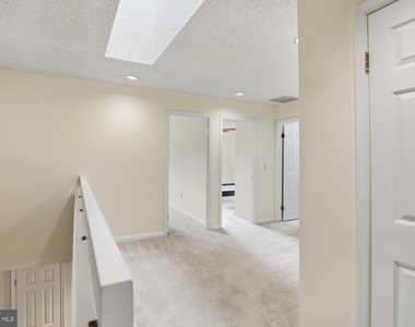 428 Cranes Roost Court - Photo Thumbnail 21