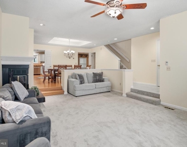 428 Cranes Roost Court - Photo Thumbnail 3