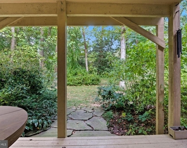 428 Cranes Roost Court - Photo Thumbnail 38