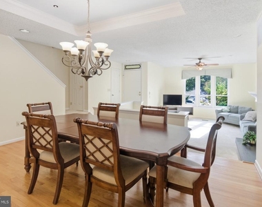 428 Cranes Roost Court - Photo Thumbnail 6