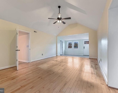 1615 Grange Road - Photo Thumbnail 12