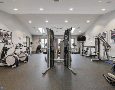 7518 Goldfinch Court - Photo Thumbnail 24