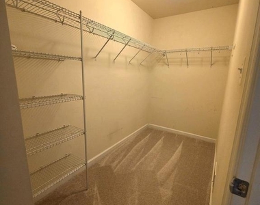 7518 Goldfinch Court - Photo Thumbnail 13
