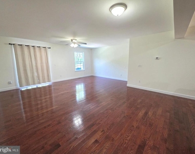 143 Medal Way - Photo Thumbnail 11