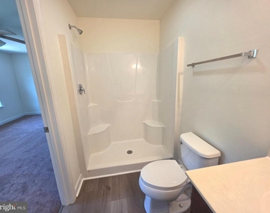 143 Medal Way - Photo Thumbnail 17