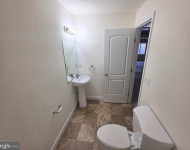 143 Medal Way - Photo Thumbnail 30