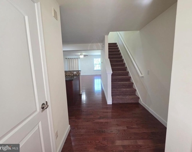 143 Medal Way - Photo Thumbnail 3