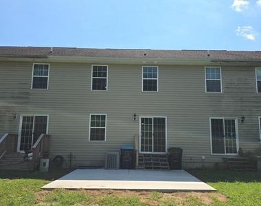 143 Medal Way - Photo Thumbnail 32
