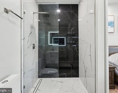 2213 M Street Ne - Photo Thumbnail 13