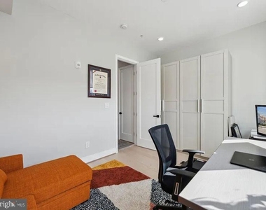 2213 M Street Ne - Photo Thumbnail 16