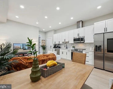 2213 M Street Ne - Photo Thumbnail 4