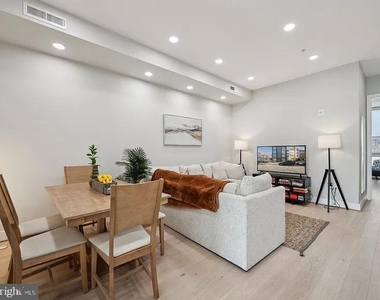 2213 M Street Ne - Photo Thumbnail 5