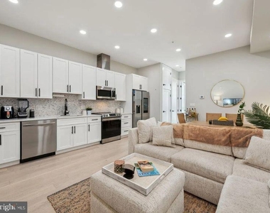 2213 M Street Ne - Photo Thumbnail 6