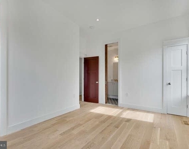 734 Taylor Street Nw - Photo Thumbnail 17