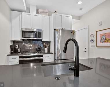 11 15th Street Ne - Photo Thumbnail 8