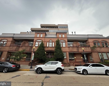 5300 43rd Street Nw - Photo Thumbnail 2