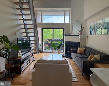 5300 43rd Street Nw - Photo Thumbnail 4