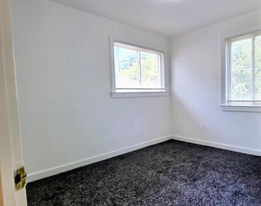 705 Brandywine Street Se - Photo Thumbnail 11