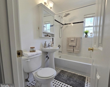705 Brandywine Street Se - Photo Thumbnail 8