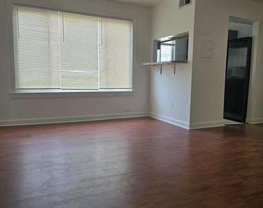 705 Brandywine Street Se - Photo Thumbnail 2