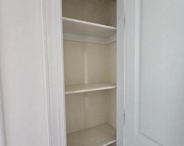 705 Brandywine Street Se - Photo Thumbnail 9