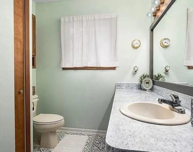 11816 Highridge Drive - Photo Thumbnail 13