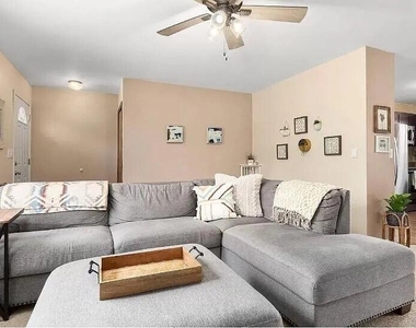 11816 Highridge Drive - Photo Thumbnail 8