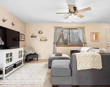 11816 Highridge Drive - Photo Thumbnail 9