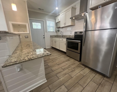 1464 Sawyer Road - Photo Thumbnail 1