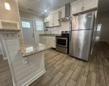1464 Sawyer Road - Photo Thumbnail 9