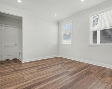 321 Golden Trace Drive - Photo Thumbnail 20