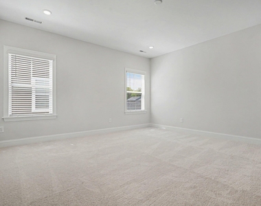 321 Golden Trace Drive - Photo Thumbnail 13