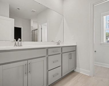 321 Golden Trace Drive - Photo Thumbnail 16