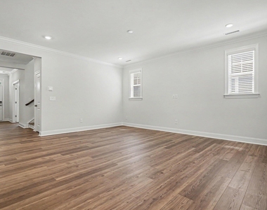 321 Golden Trace Drive - Photo Thumbnail 7