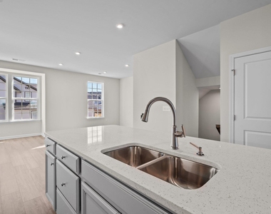 1509 Newpoint Drive - Photo Thumbnail 42