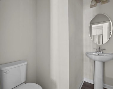 1509 Newpoint Drive - Photo Thumbnail 44