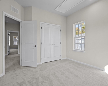 1509 Newpoint Drive - Photo Thumbnail 27