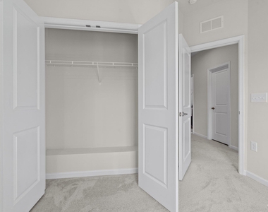 1509 Newpoint Drive - Photo Thumbnail 25