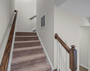 1509 Newpoint Drive - Photo Thumbnail 19